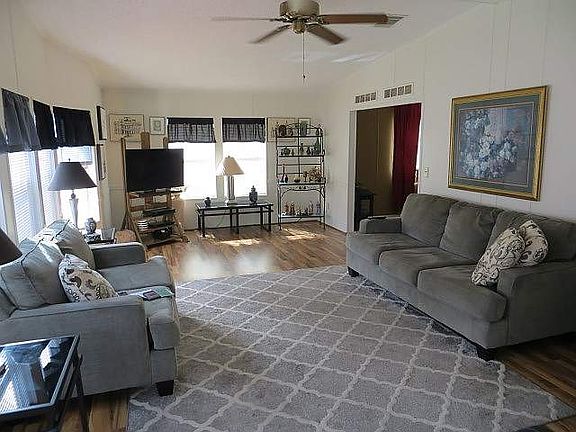 2nd image of 100 Misty Falls Dr