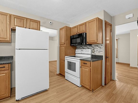 4th image of 3190 Ashwood Rd