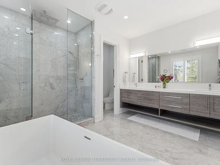 130 Edgecroft Rd — Photo 24