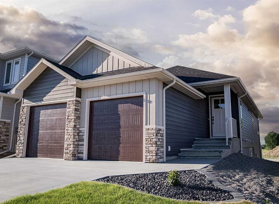 1628 S Sixmile Vw S, Lethbridge, AB T1K 8J2 MLS A2110271 Zillow