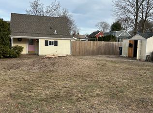 88 Oxford Ave, Warwick, RI 02889