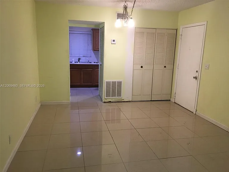 212 Lake Frances Dr #1 — Photo 3