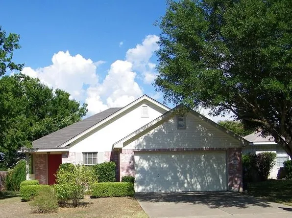 1612 Parkwood Dr, Leander, TX 78641