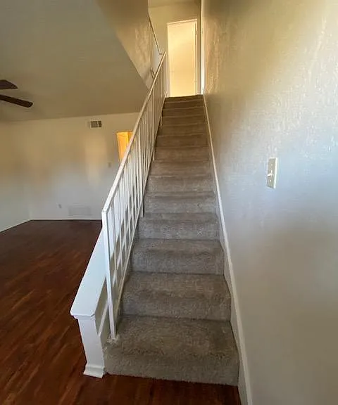 904 Cottonwood Trl #B — Photo 6