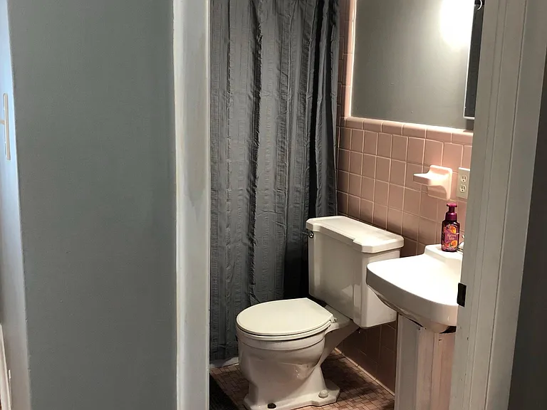 209 Kings Row Dr — Photo 28