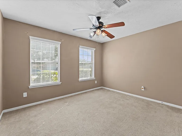 15107 Summer Sunset Dr — Photo 12