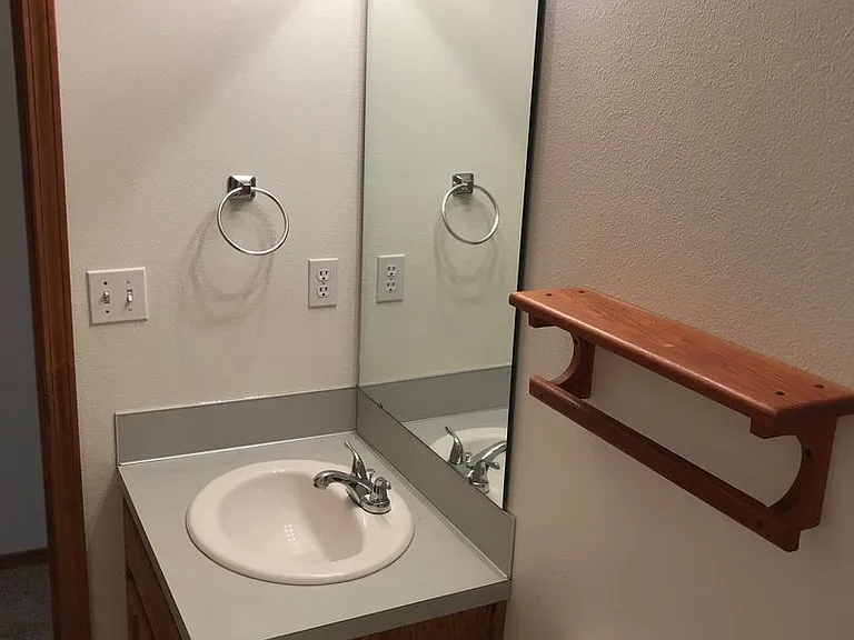 3246 N Mitchell St — Photo 13