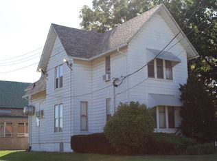 320 S 5th St, Rockford, IL 61104