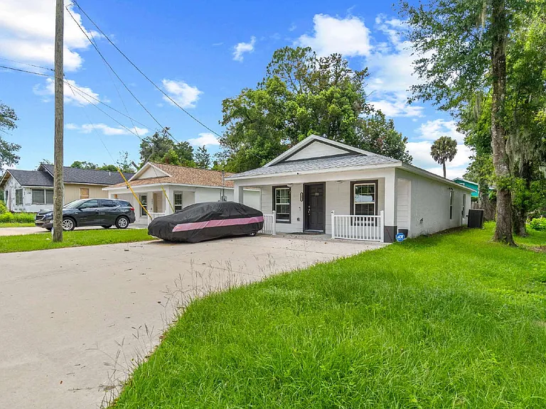 1004 NW 1st St — Photo 30