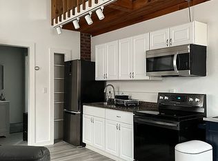 35 Squiretown Rd #B, Hampton Bays, NY 11946