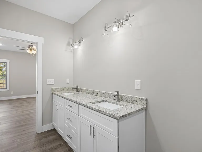 65 Maddox Ln — Photo 23