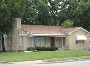 1816 N Riverside Dr, Fort Worth, TX 76111