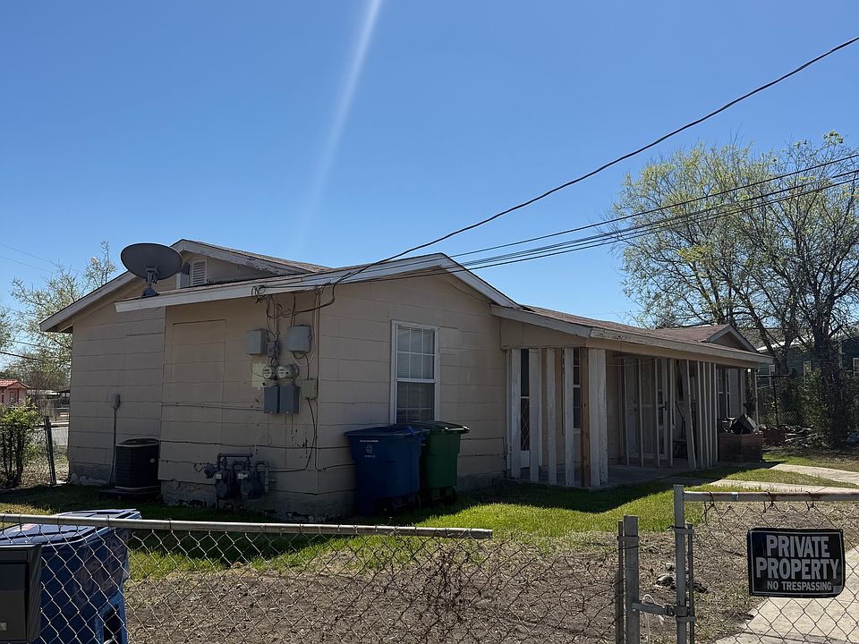 1st image of 600 Ellor Dr #600