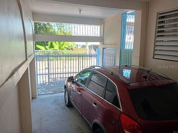 2nd image of #6 CALLE 3