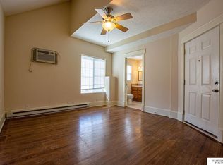 133 S 38th St APT 2, Omaha, NE 68131