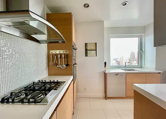 Sold by Keller Williams NYC | media 7