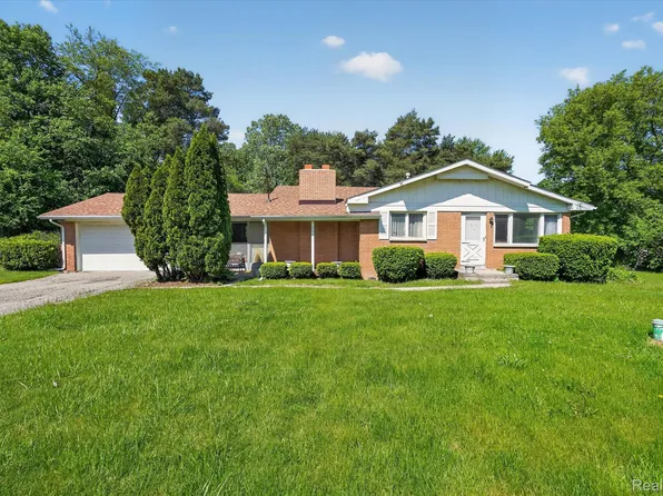 2091 N Irish Rd, Davison, MI 48423