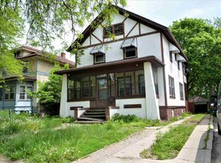 1031 Haskell Ave, Rockford, IL 61103