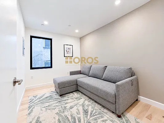 Living room, photo 3