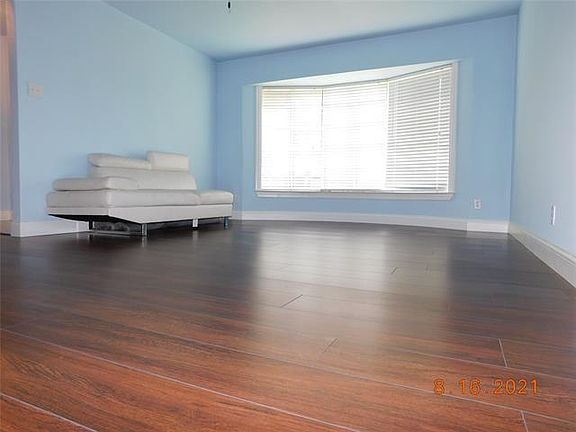 3rd image of 5601 Kayway Dr