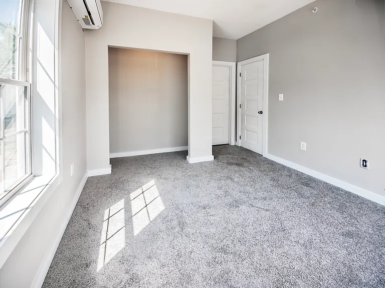 217 E 19th St #5 — Photo 10