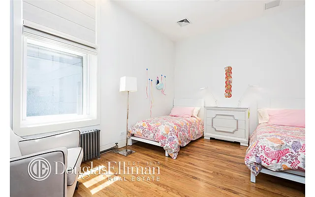 Sold by Douglas Elliman | media 7