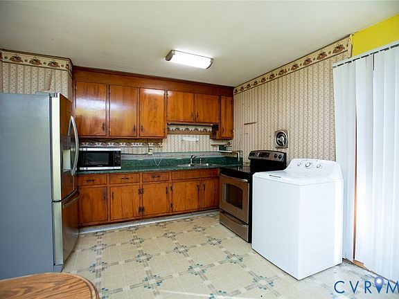 5th image of 27847 Prince Edward Hwy