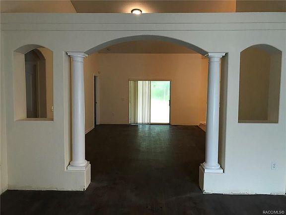 3rd image of 12 Browallia Ct