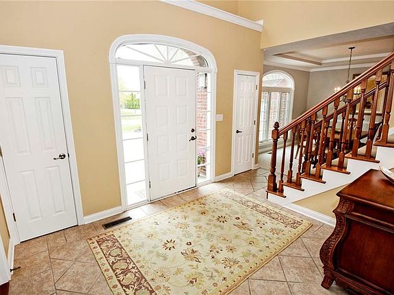 4th image of 6360 Cherbourg Dr