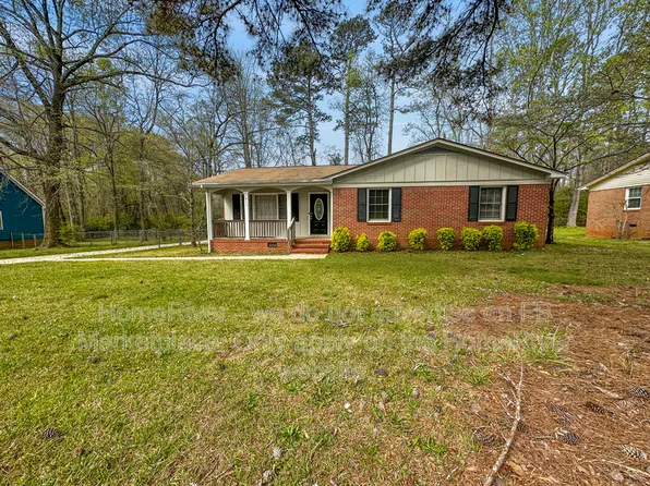 411 Leola Dr, Griffin, GA 30224