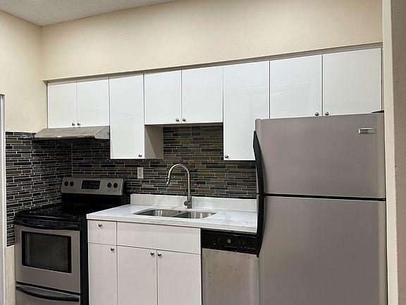 3rd image of 397 Brock Ave #A
