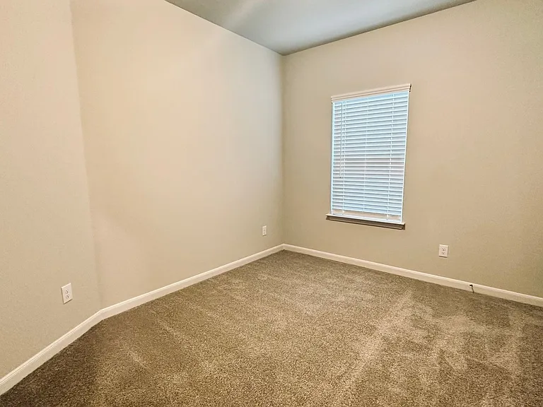 7157 Magnolia Vlg #201 — Photo 9