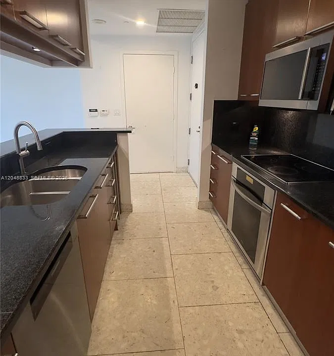 901 Brickell Key Blvd #1102