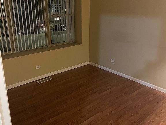 4th image of 2728 W Lunt Ave