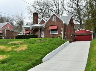 390 W Walnut St, Lowellville, OH 44436
