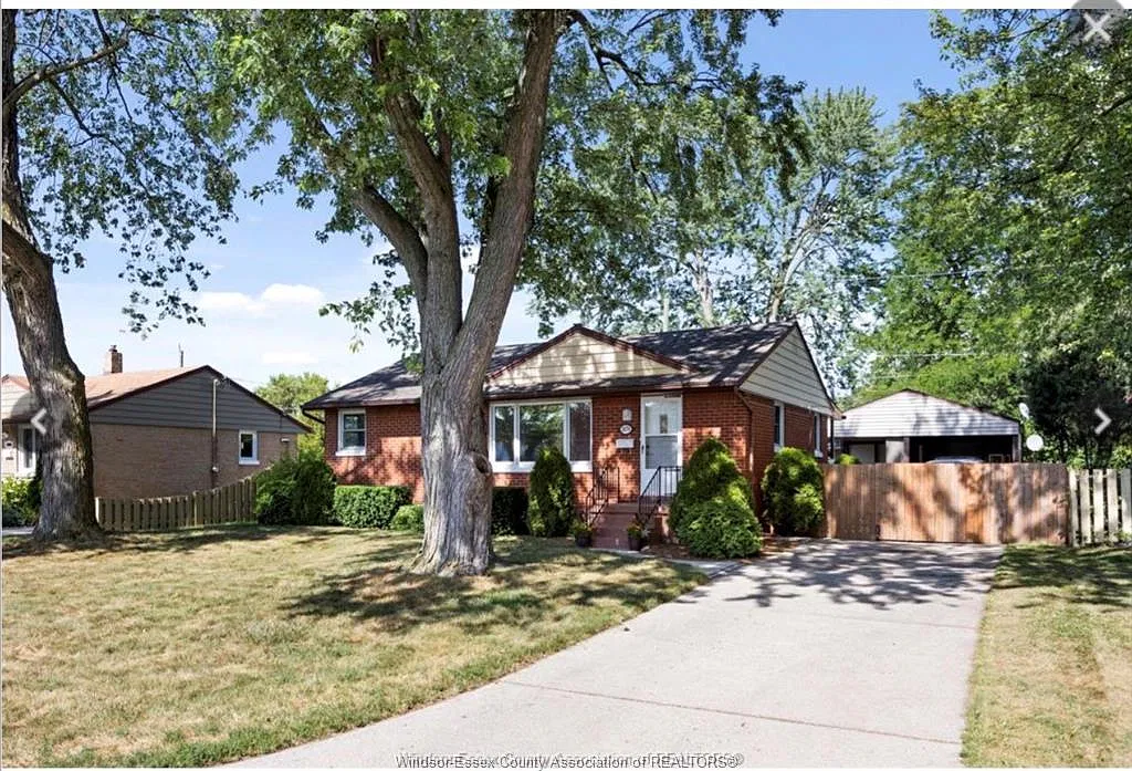 3 bed, $1,600 — Photo 1