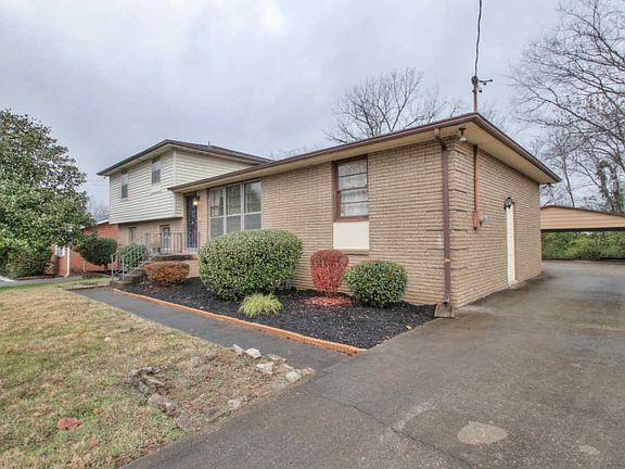 5th image of 740 Rowan Dr