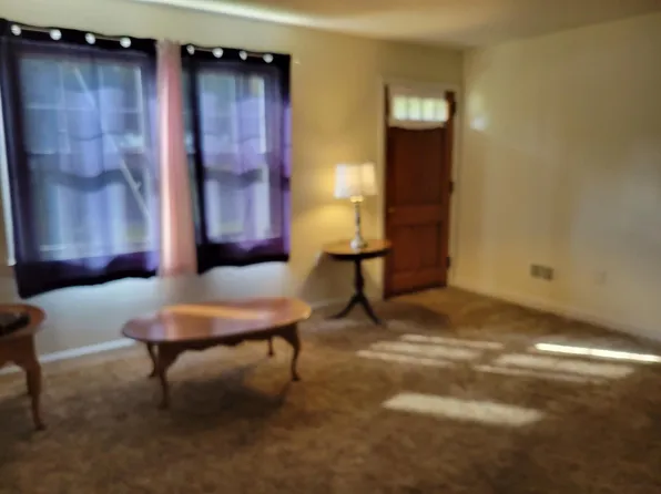 27 Ben Franklin Hwy E, Birdsboro, PA 19508
