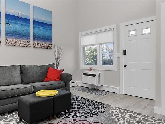 2nd image of 26 W Narragansett Ave APT 3