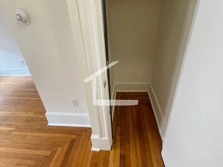 117 Fairbanks St #12A — Photo 5
