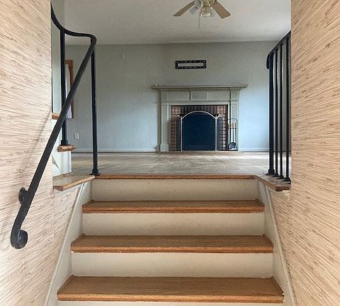 3rd image of 9 Briar Patch Pl
