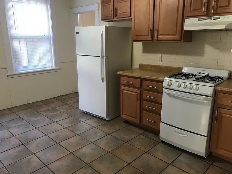 23 Gardner St #7 — Photo 6