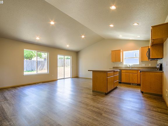 5th image of 6811 NE 3rd Ct