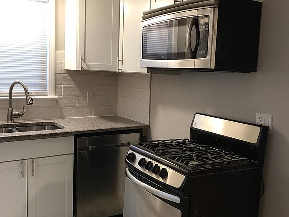 3rd image of 3205 E 126th St