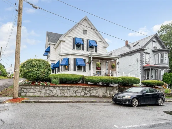 153 11th St, Lowell, MA 01850