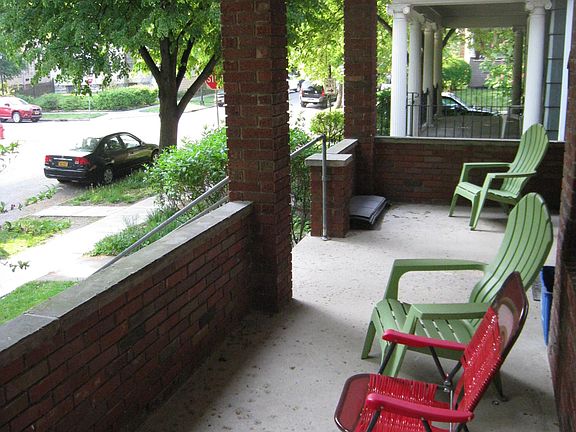 2nd image of 261 Ashland Ave