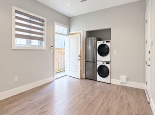 7400 Schaefer Ave #101, Richmond, BC V6Y2W8