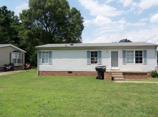 1006 Caroline St, Oak Grove, KY 42262