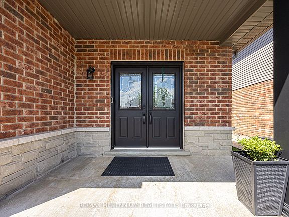4th image of 96 Windwood Dr