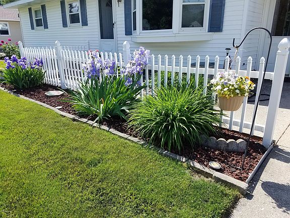 3rd image of 4316 41st St SW